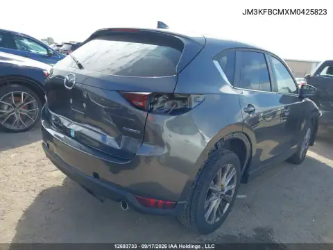 JM3KFBCMXM0425823 — 2021 Mazda CX-5, photo 5 from IAAI 20.10.2026, Front end