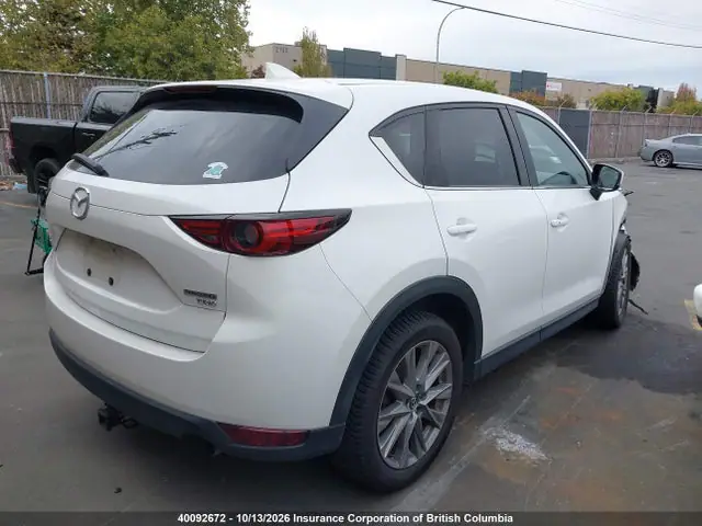JM3KFBDY2M0464262 — 2021 Mazda CX-5, photo 4 from IAAI 19.10.2026, Front end