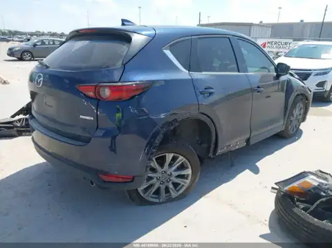 JM3KFADM3M0488996 — 2021 Mazda CX-5, foto 4 de IAAI, Vuelco