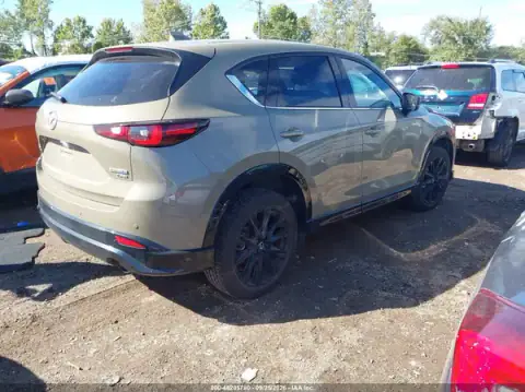 JM3KFBAY5S0655014 — 2025 Mazda CX-5, foto 4 de IAAI, Parte delantera