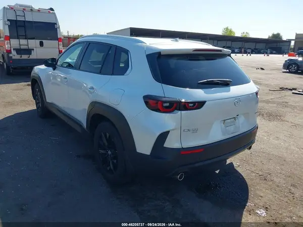 7MMVABDM4RN166324 — 2024 Mazda CX-50, zdjęcie 3 z IAAI, Przód