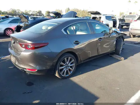 3MZBPACL7LM124670 — 2020 Mazda MAZDA3 Select Package, zdjęcie 4 z IAAI 15.10.2026, Prawy przód