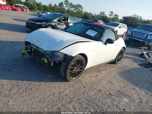 JM1NDAC75G0106124 — 2016 Mazda MX-5, foto 2 de IAAI 15.10.2026, Parte delantera