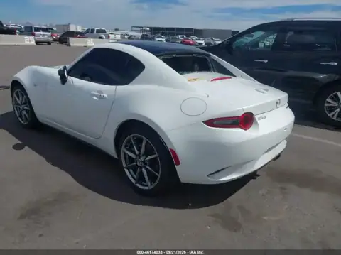 JM1NDAM75N0507572 — 2022 Mazda MX-5, фото 3 з IAAI, Пожежа салону