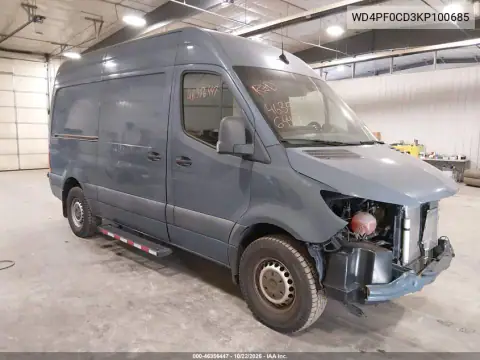 WD4PF0CD3KP100685 — 2019 Mercedes Sprinter, წინა ნაწილი, ფოტოები შეკეთებამდე
