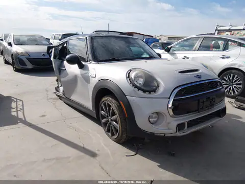WMWXU3C52K2F51887 — 2019 MINI Cooper, Front and rear, before-repair photos