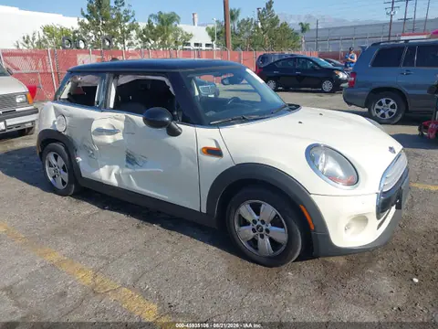 WMWXM5C5XFT938325 — 2015 MINI Hardtop Cooper, Правый бок (Right Side), фото до ремонта