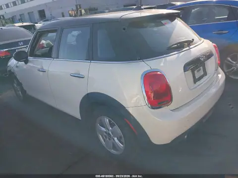 WMWXU1C38H2F77938 — 2017 MINI Hardtop Cooper, photo 3 from IAAI 14.10.2026, Front end