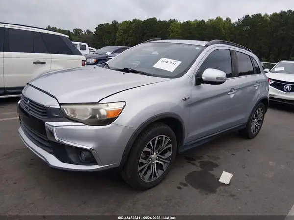 JA4AP4AW2GZ033284 — 2016 Mitsubishi Outlander, photo 2 from IAAI 30.09.2026, Normal wear