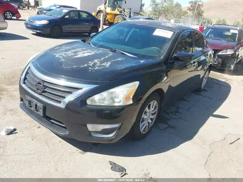 1N4AL3AP3FC416632 — 2015 Nissan Altima 2.5 S, foto 2 de IAAI 20.10.2026, Trasera izquierda