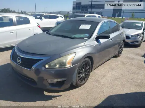 2015 Nissan Altima 2.5/2.5 S/2.5 Sl/2.5 Sv VIN 1N4AL3AP7FC239244 фото 3