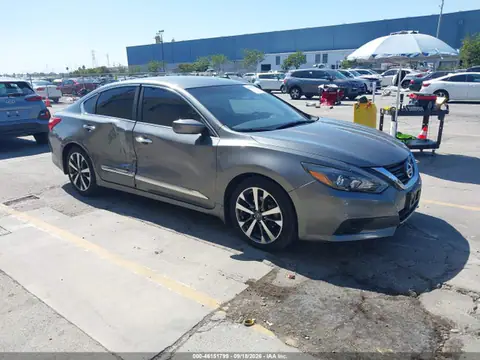 1N4AL3AP6GC118027 — 2016 Nissan Altima, Right side (Right Side), before-repair photos
