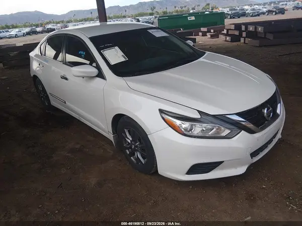 1N4AL3AP6GC135037 Nissan Altima 2016 — uszkodzenie Tył, zdjęcie przed naprawą