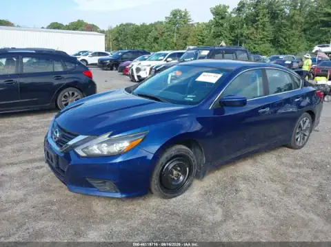 1N4AL3AP7HC143374 — 2017 Nissan Altima, foto 2 de IAAI, Lado derecho