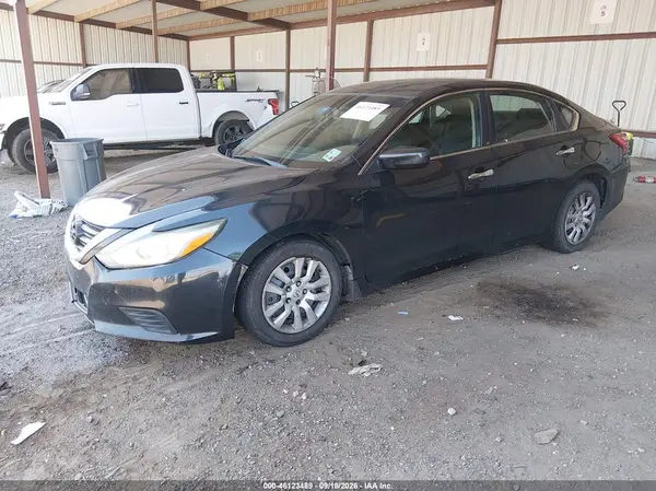 1N4AL3AP3HC238143 — 2017 Nissan Altima, фото 2 с аукциона IAAI 10.10.2026, Передняя часть