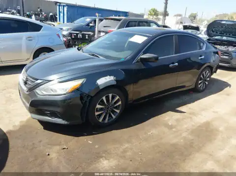 1N4AL3AP7HC281111 — 2017 Nissan Altima, foto 2 de IAAI 28.10.2026, Parte trasera