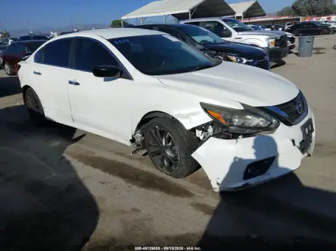1N4AL3AP3HC199053 — 2017 Nissan Altima, Передняя და задняя части (Front & Rear), ფოტოები შეკეთებამდე