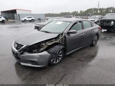 1N4AL3AP2HC222130 — 2017 Nissan Altima, photo 2 from IAAI, Left front
