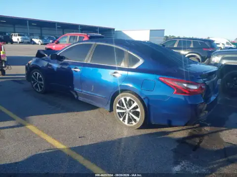 1N4AL3AP9HC485635 — 2017 Nissan Altima, фото 3 з IAAI, Передня частина