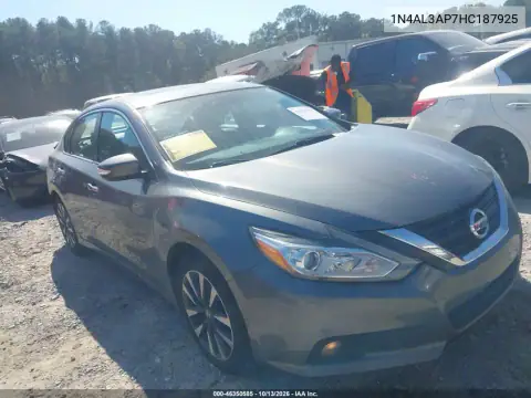 1N4AL3AP7HC187925 — 2017 Nissan Altima, photo 2 from IAAI, Rear end