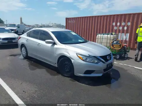 1N4AL3AP5JC470491 — 2018 Nissan Altima, ЕСТЕСТВЕННЫЙ ИЗНОС (Normal Wear & Tear), фото до ремонта
