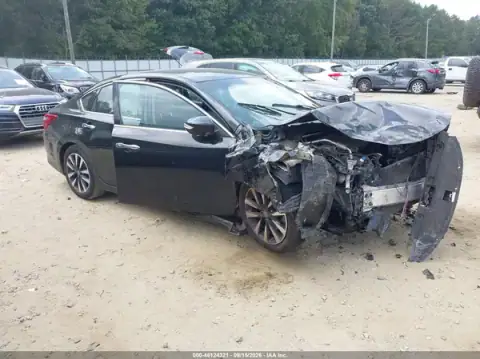 1N4AL3AP0JC185598 — 2018 Nissan Altima, Передня частина (Front End), фото до ремонту