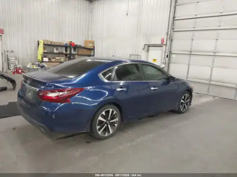 1N4AL3AP4JC475388 — 2018 Nissan Altima, фото 4 с аукциона IAAI, ПЕРЕДНЯЯ ЧАСТЬ