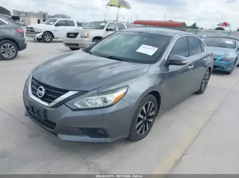 1N4AL3AP1JC156563 — 2018 Nissan Altima, ფოტო 2, IAAI, უკანა მარჯვენა ნაწილი