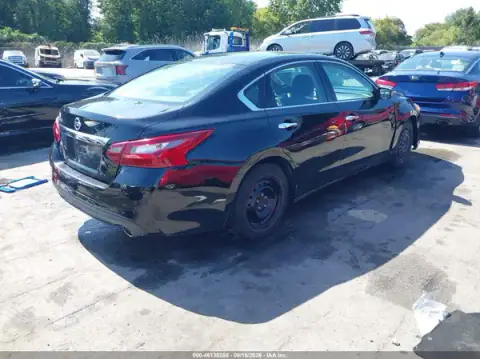 1N4AL3AP1JC147152 — 2018 Nissan Altima, zdjęcie 4 z IAAI, Przód