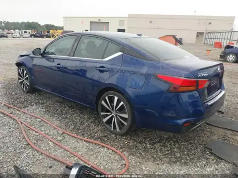 1N4BL4CVXMN414254 — 2021 Nissan Altima, photo 3 from IAAI, Front end