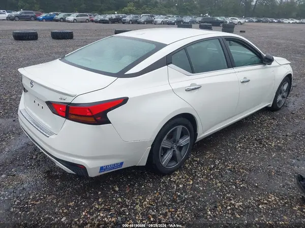 1N4BL4DV9MN409433 — 2021 Nissan Altima, photo 4 from IAAI, Front end