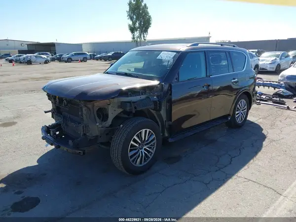 JN8AY2BAXM9372353 — 2021 Nissan Armada, photo 2 from IAAI, Front end