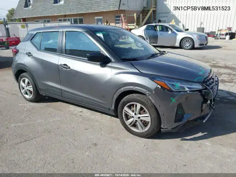 3N1CP5BV8ML531523 — 2021 Nissan Kicks, Передня частина справа, фото до ремонту