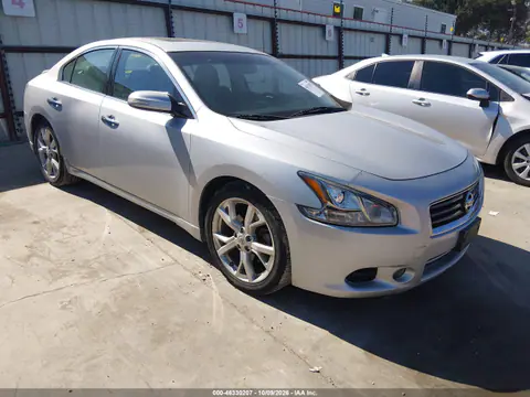 1N4AA5AP9CC862975 — 2012 Nissan Maxima, Задняя часть, фото до ремонта