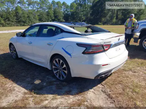 1N4AA6AV1KC372307 — 2019 Nissan Maxima, ფოტო 4, IAAI, ქარიშხლით დაზიანება
