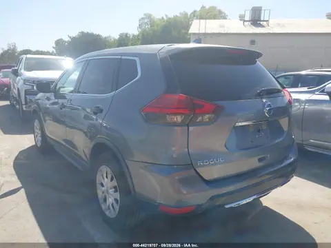 2017 Nissan ROGUE S VIN KNMAT2MT7HP532618 фото 3