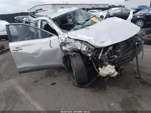 KNMAT2MT3HP613860 — 2017 Nissan Rogue, Перекидання (Rollover), фото до ремонту