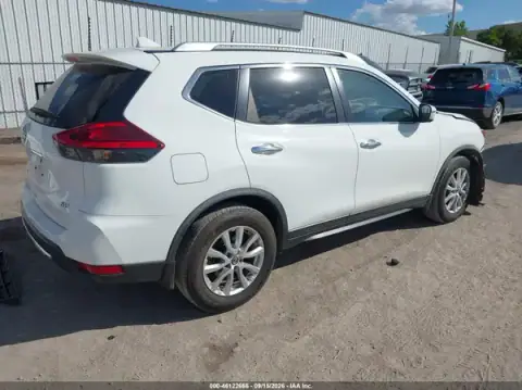 KNMAT2MT3HP604091 — 2017 Nissan Rogue, фото 4 с аукциона IAAI, ПЕРЕДНЯЯ ЧАСТЬ