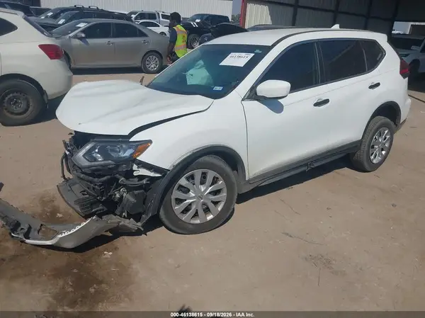 KNMAT2MT7HP573170 — 2017 Nissan Rogue, фото 2 з IAAI 13.10.2026, Передня частина