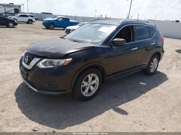 KNMAT2MT2HP519422 — 2017 Nissan Rogue, zdjęcie 2 z IAAI 14.10.2026, Normalne zużycie