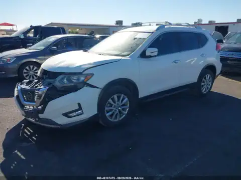 KNMAT2MV9HP571325 — 2017 Nissan Rogue, фото 2 с аукциона IAAI, ПЕРЕДНЯЯ ЧАСТЬ