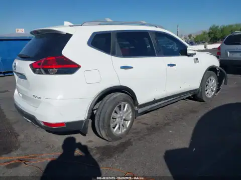 KNMAT2MV9HP571325 — 2017 Nissan Rogue, фото 4 с аукциона IAAI, ПЕРЕДНЯЯ ЧАСТЬ