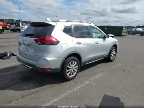 KNMAT2MV6LP502682 — 2020 Nissan Rogue, zdjęcie 4 z IAAI, Przód