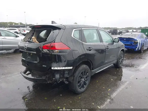 KNMAT2MV9LP511151 — 2020 Nissan Rogue, photo 4 from IAAI, Front and rear