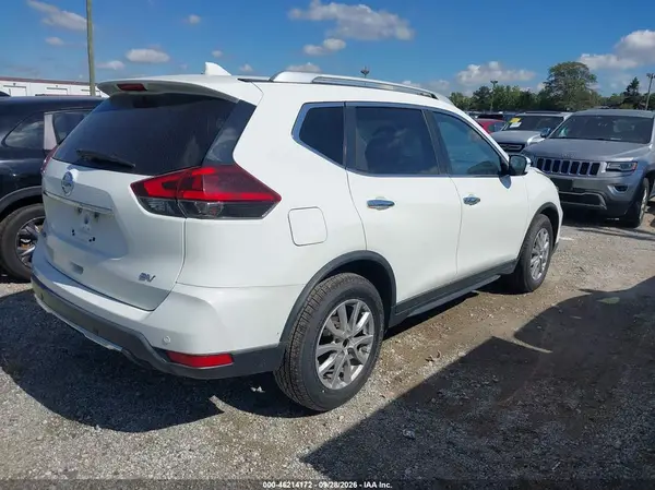 KNMAT2MT2LP530946 — 2020 Nissan Rogue, photo 4 from IAAI, Left front