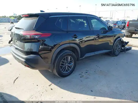 5N1AT3AA5MC693796 — 2021 Nissan Rogue, photo 4 from IAAI, Right front