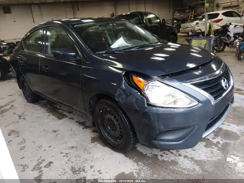3N1CN7AP3HL894032 — 2017 Nissan Versa, Front end, before-repair photos