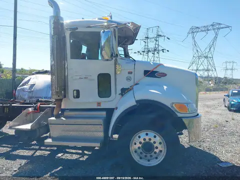 2NP3LJ0X7LM709466 — 2020 Peterbilt 348, Daños en todo el vehículo (All Over), fotos antes de reparar