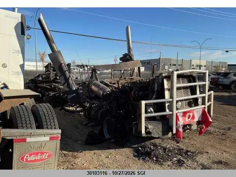 1XPTP4EX9LD659535 — 2020 Peterbilt 367, ფოტო 2, IAAI 28.10.2026, მთლიანი ხანძარი