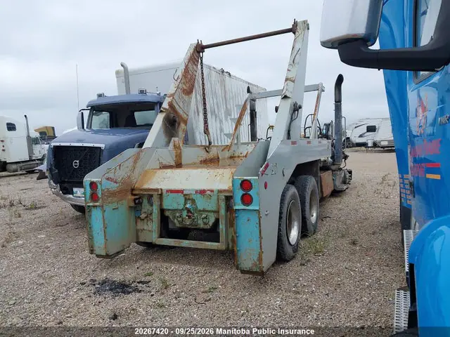 1XPCDP9X9JD466397 — 2018 Peterbilt 567, фото 4 с аукциона IAAI 29.09.2026, Полный пожар